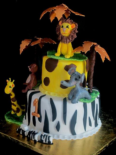 BabyBoyBirthdaySafariThemeCakeRightSide