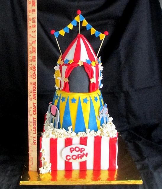 CircusThemeCakeWithYardStick-Measures-21-Inches-High