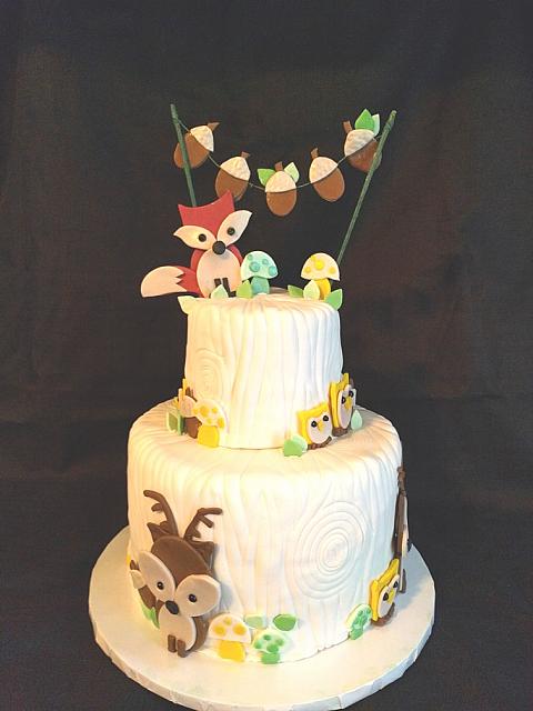 WoodlandsThemeBabyShowerCakeMain