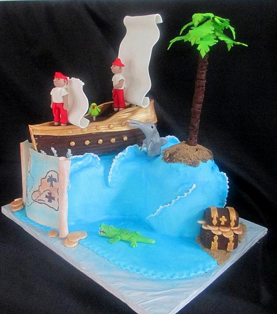 Pirates Children Fondant Cake Side View