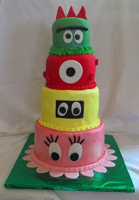 Yo Gabba Gabba Fondant Birthday Cake main view