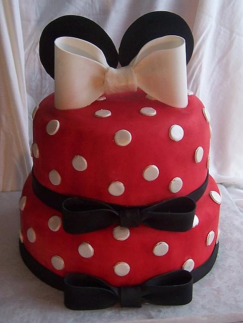 Minnie Mouse Cake.. another main view