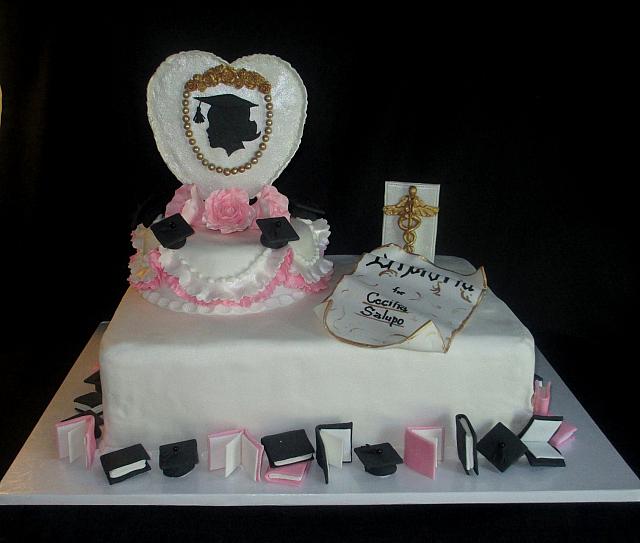 GraduationFondantPinkBlackCakeMain