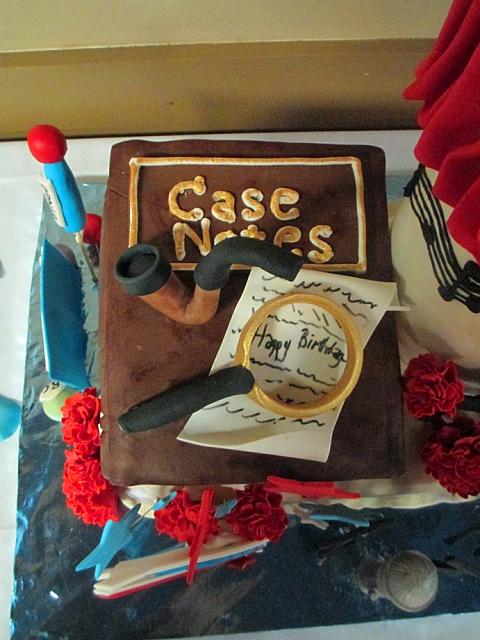 MysteryReadingMagnifyingGlassGumpasteDecorationsOnBookFondantCake