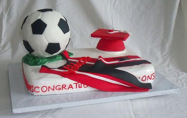 GraduationSoccerWrestlingSingletFondantCakeView2