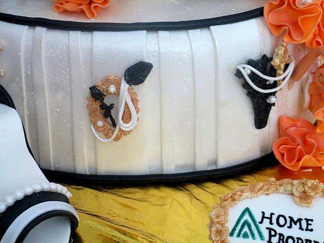 Gumpaste Brooches Close Up 1