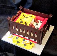 BabyCribCakeMickeyMouseThemeSideView