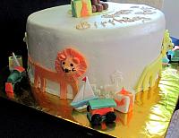 LionThemeWithToysForChildCakeOrangeLion