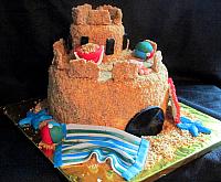 SandCastleCakeWithBeachTowelBallBucketStarfishView2