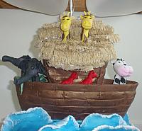 NoahsArkOnOceanChristeningCakeCloseUpFront