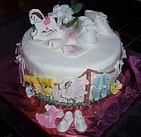 Courtenay Wilson's baby shower cake