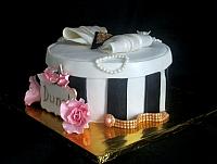 DunaPresentFondantCakeRightSide