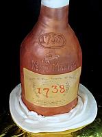 RemyMartin1738LiquorBottleCakeLabelCloseUp