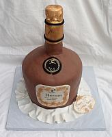 HennessyLiquorBottleCakeTopView