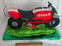 Three Dimensional or 3D Motorcycle Fondant Cake view 2
