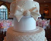 Middle Cake Jeweled Bow